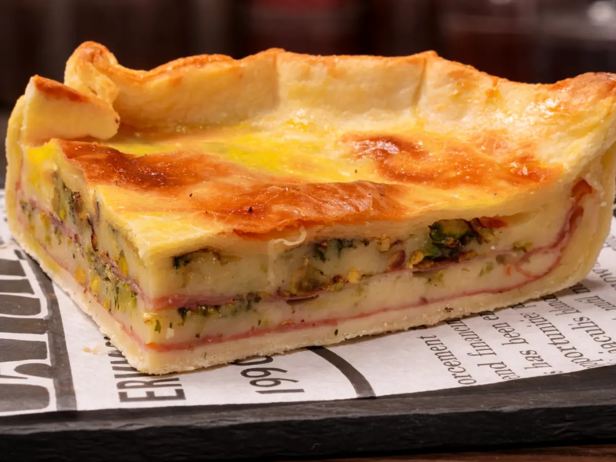 Quiche de mortadela