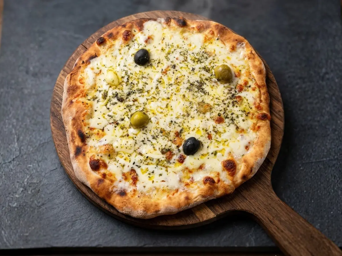 Pizza Provolone